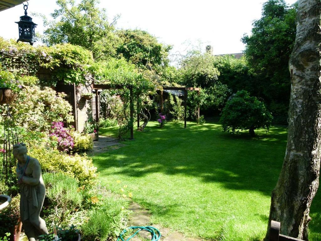 Iolanthe Bed & Breakfast London Exterior photo